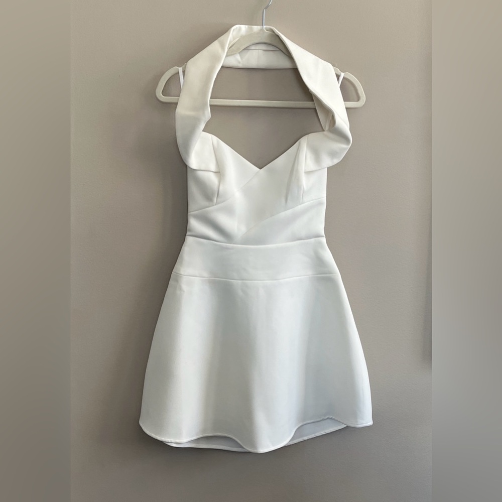 BCBGMaxazria Carolyn white sleeveless mini dress size 4 new